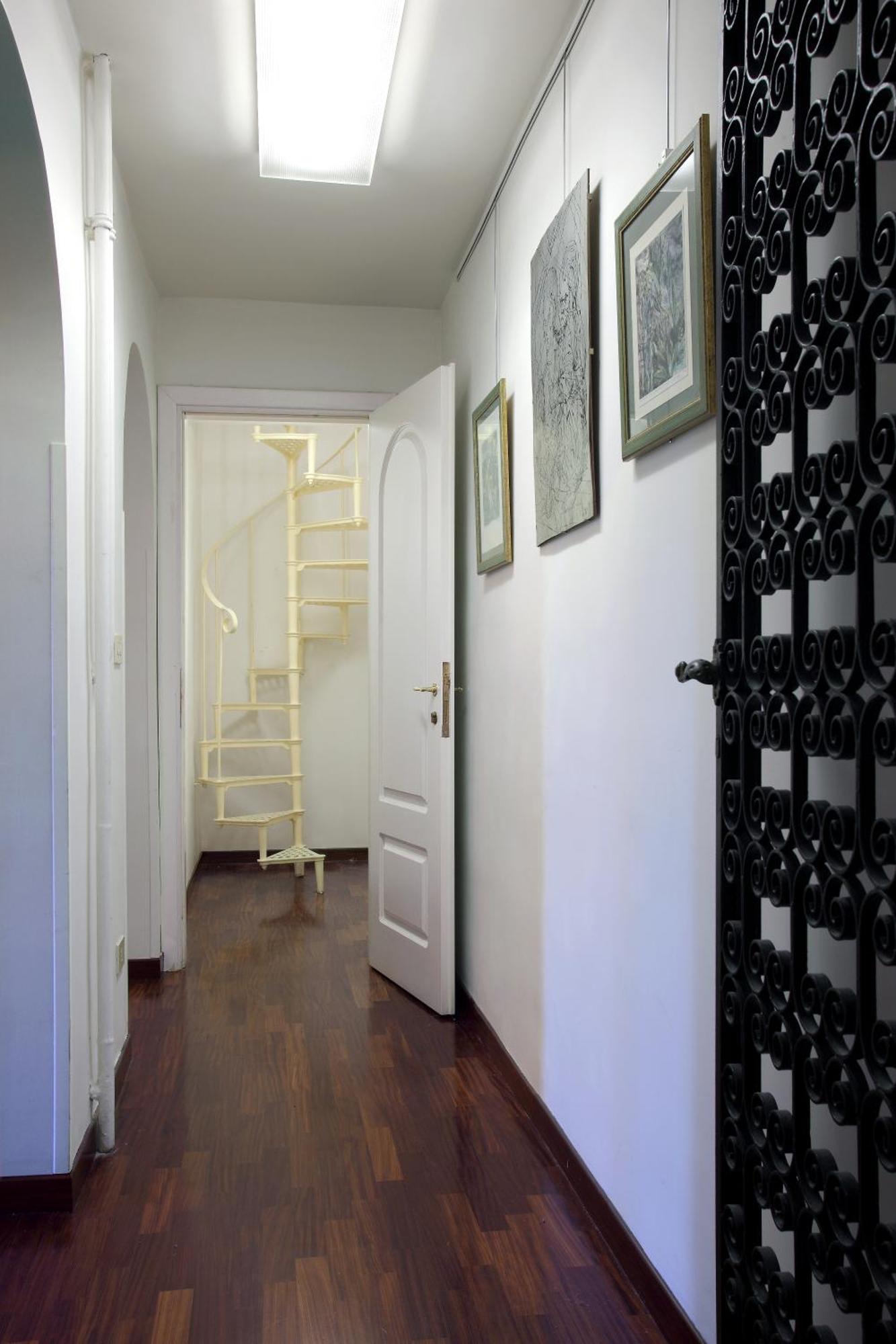 רומא Appartamento D'Epoca Colosseo Art Gallery מראה חיצוני תמונה