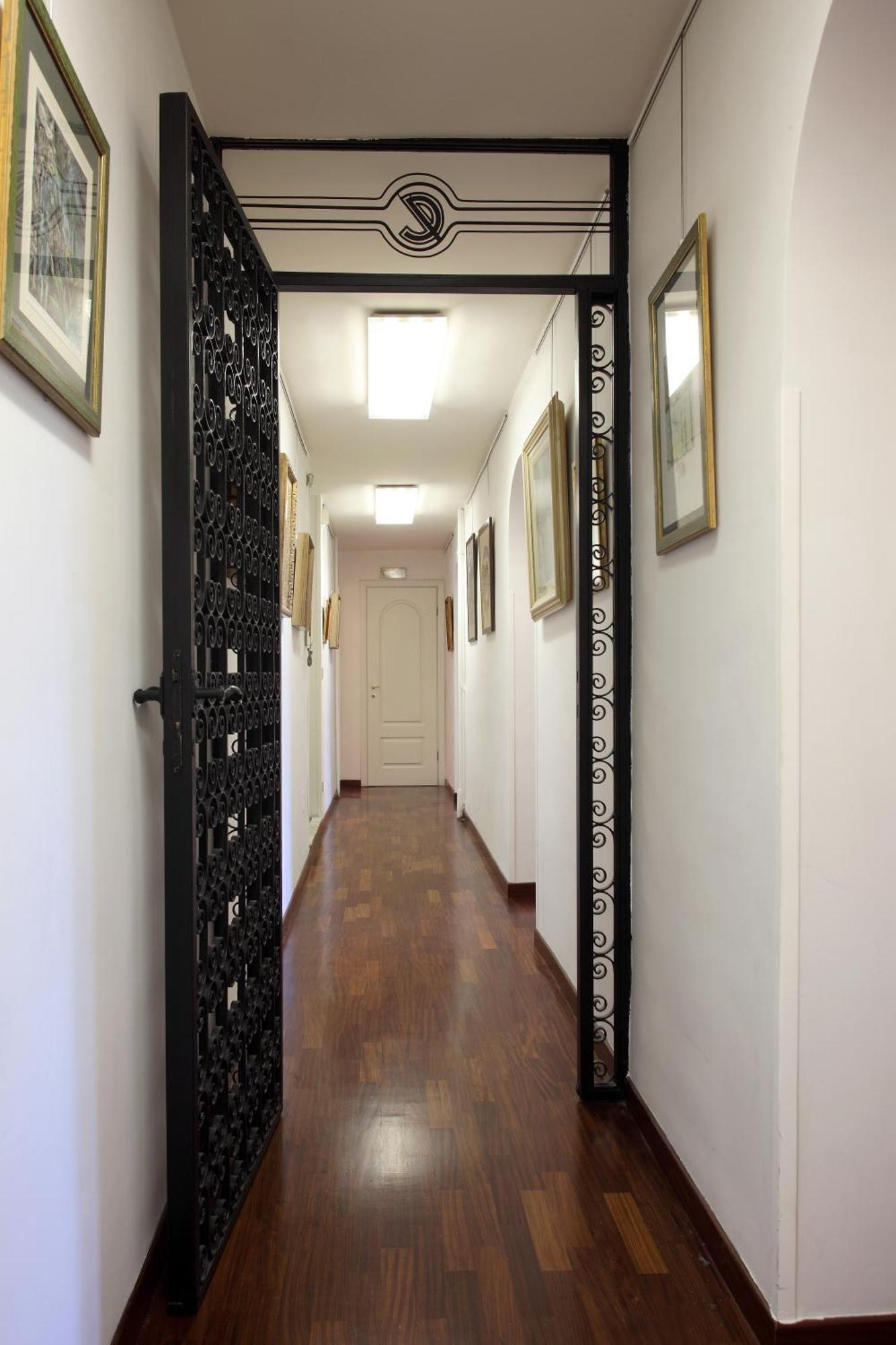 רומא Appartamento D'Epoca Colosseo Art Gallery מראה חיצוני תמונה
